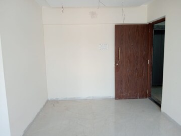 Room in 1 BHK Builder Floor at Accord Bindra One, Andheri East – for Rent