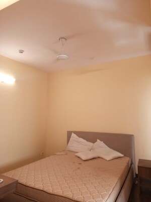 Room in 1 BHK Apartment at Paras Tierea, Sector 137 – for Sale