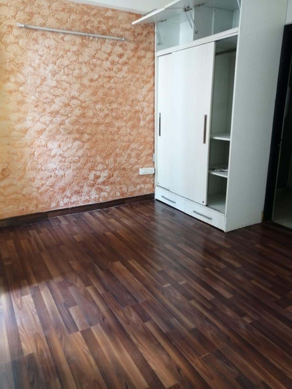 2 BHK 960 Sq.Ft. Apartment in Prateek Wisteria