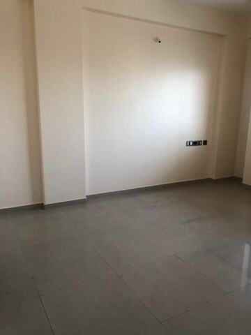 Room in 2 BHK Apartment at Pristine Fontana, Bavdhan – for Rent