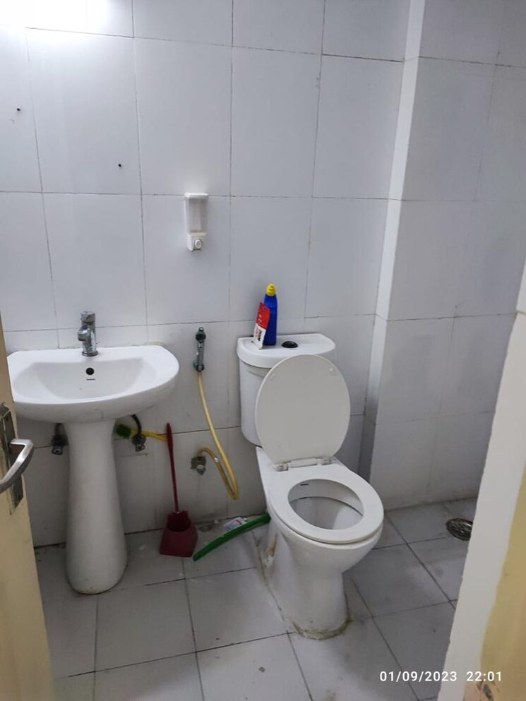 Bathroom, supertech-cape-town 2 Bedroom 1160 Sq.Ft. Apartment In Sector 74 Noida 8628307