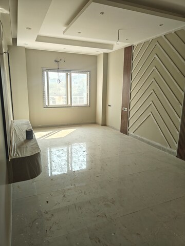 6+ BHK Independent House For Sale in Uday Arden 45, Sector 45