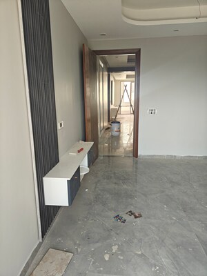 Room in 6+ BHK Independent House at Uday Arden 45, Sector 45 – for Sale