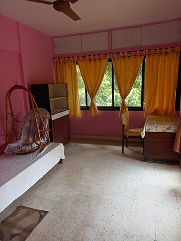 Living Room in 2 BHK Apartment at Thane West – for Rent