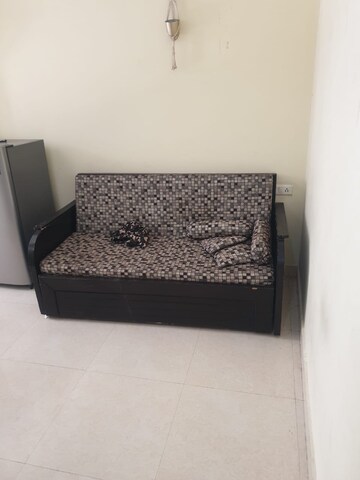 Bedroom in 1 BHK Builder Floor at Sector 54 – for Rent