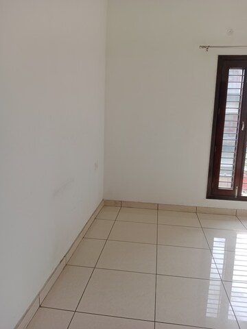 3 BHK Builder Floor For Rent in Sector 18