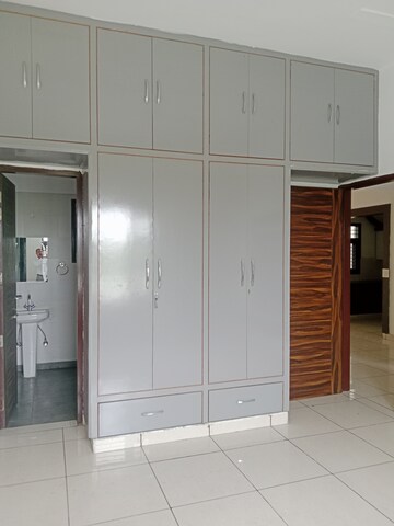 Building Lobby in 3 BHK Builder Floor at Sector 18 – for Rent