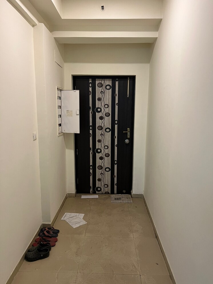 Room, moti nagar 3 Bedroom 1604 Sq.Ft. Apartment In Moti Nagar Delhi 8628265