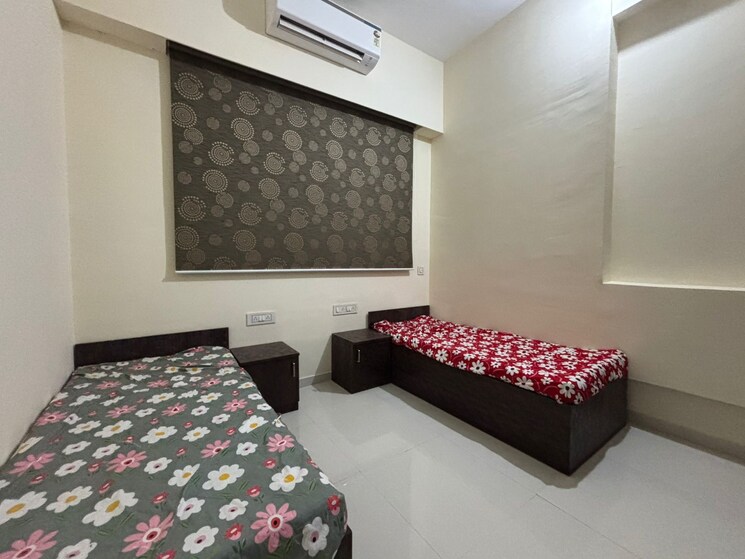 Room, goregaon west Pg For Girls In Goregaon West 8628341