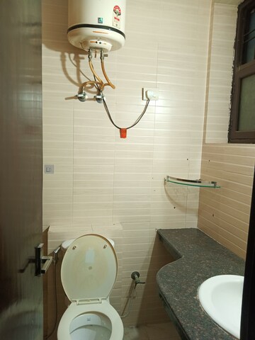 Bathroom in 3 BHK Builder Floor at Ardee City, Sector 52 – for Rent