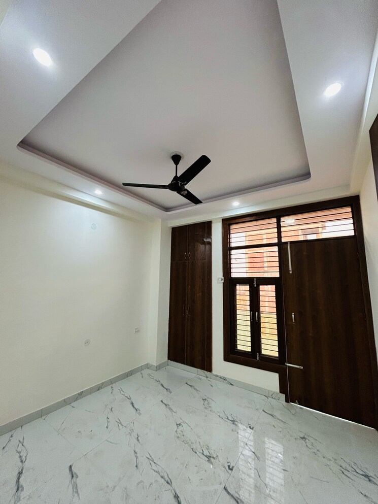 Room, upsidc site c 2 Bedroom 1000 Sq.Ft. Builder Floor In Upsidc Site C Greater Noida 8628445