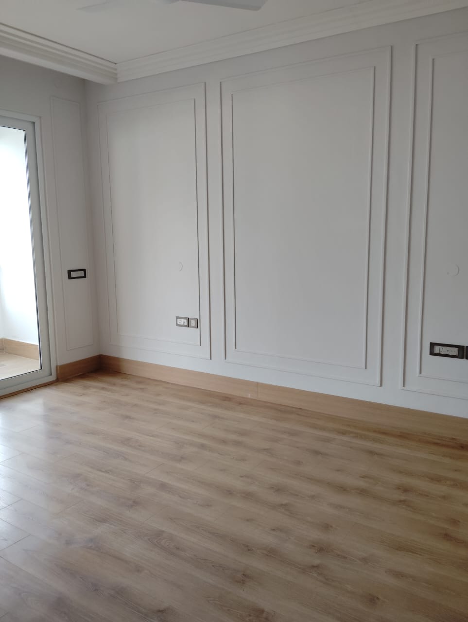 4 BHK + Servant Room 2500 Sq.Ft. Builder Floor in DLF The Grove