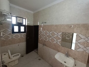 Bathroom in 4 BHK Apartment at RWA Surya Vihar, Sector 21 – for Rent