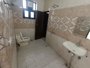 Bathroom in 4 BHK Apartment at RWA Surya Vihar, Sector 21 – for Rent