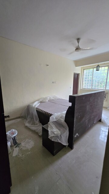 Bedroom in 3 BHK Builder Floor at Sector 23 – for Rent
