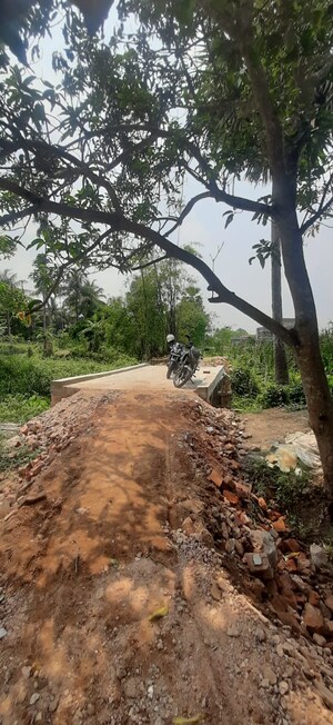  Plot For Sale in Thakuranir Chak