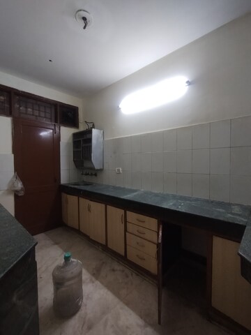 Kitchen in 2 BHK Builder Floor at Ansal Sushant Lok I, Sector 43 – for Rent