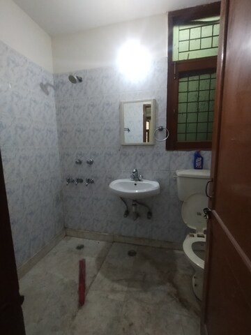 Bathroom in 2 BHK Builder Floor at Ansal Sushant Lok I, Sector 43 – for Rent