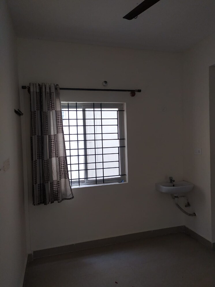 Room, whitefield 1 Bedroom 527 Sq.Ft. Independent House In Whitefield Bangalore 8628624