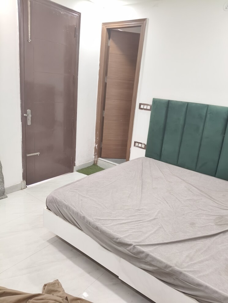 Bedroom, hauz rani 5 Bedroom 1400 Sq.Ft. Villa In Hauz Rani Delhi 8628663