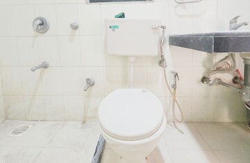 Bathroom in  Pg at Goregaon East – for Rent