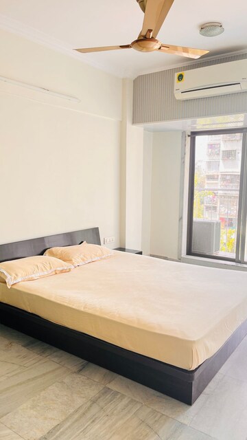 2 BHK Apartment For Rent in Andheri West