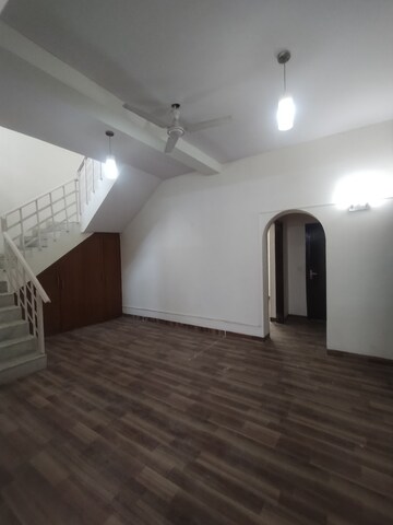 3 BHK Villa For Rent in Ansal Sushant Lok I, Sector 43