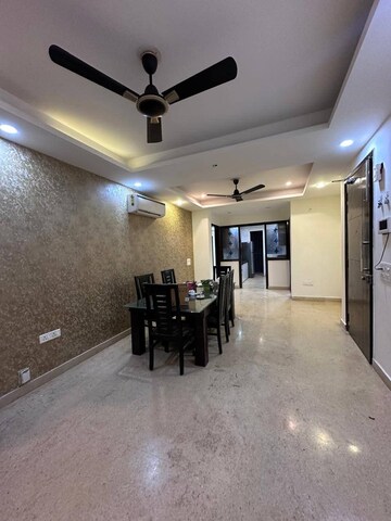 Gym in 4 BHK Builder Floor at Sushant Vyapaar Kendra, Sector 43 – for Rent