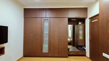 Room in 3 BHK Apartment at Satellite – for Sale