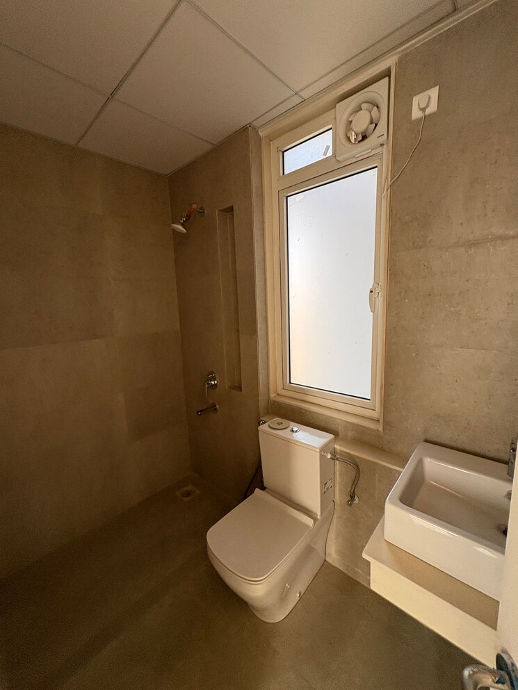 Bathroom, tata-serein 3 Bedroom 964 Sq.Ft. Apartment In Pokhran Road No Two Thane 8628994