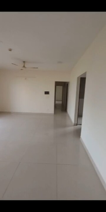 Room in 3 BHK Builder Floor at Paranjape Blue Ridge, Hinjewadi – for Rent