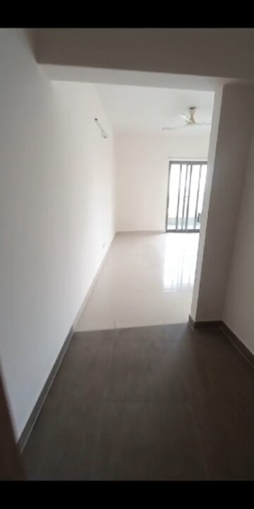 Room in 3 BHK Builder Floor at Paranjape Blue Ridge, Hinjewadi – for Rent