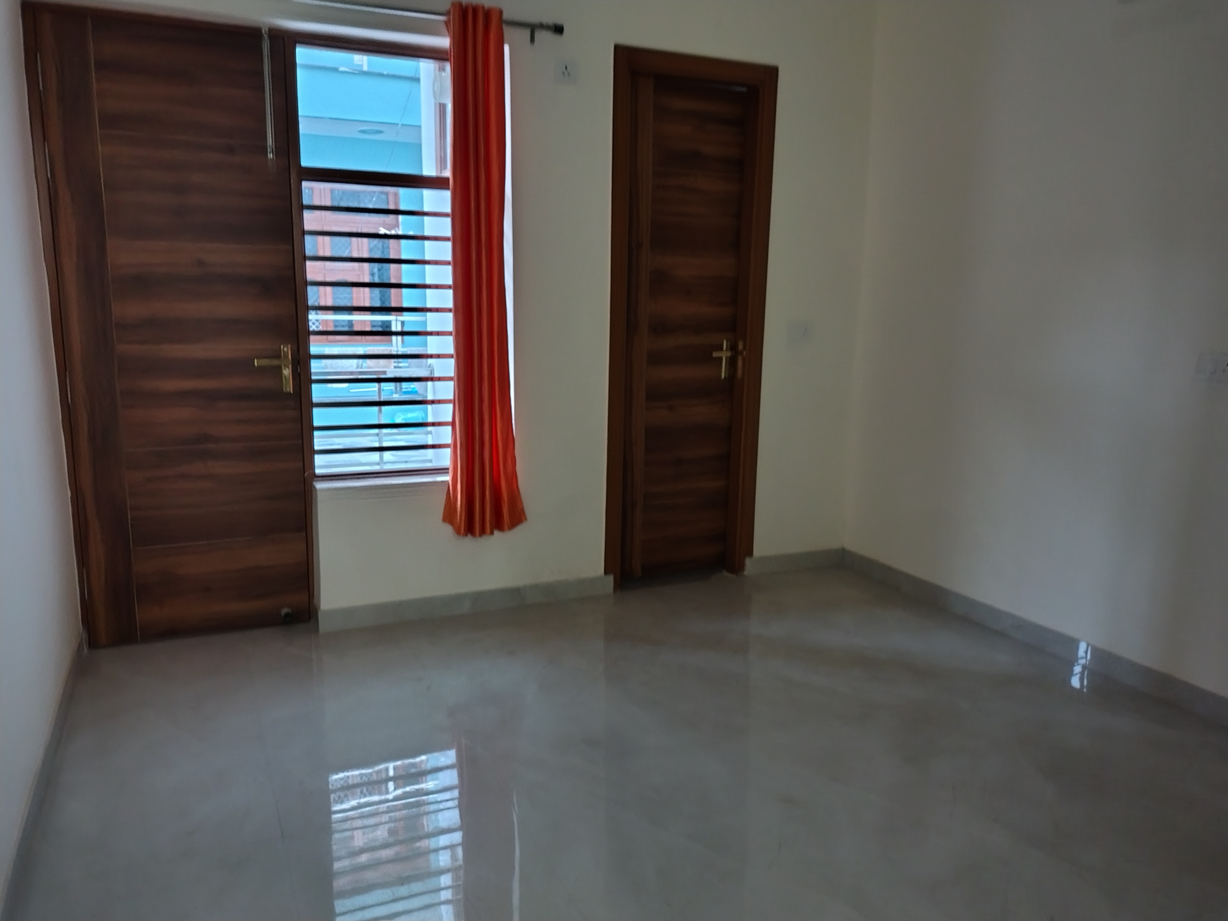 2 BHK + Extra Room Builder Floor For Rent in Sector 10a 