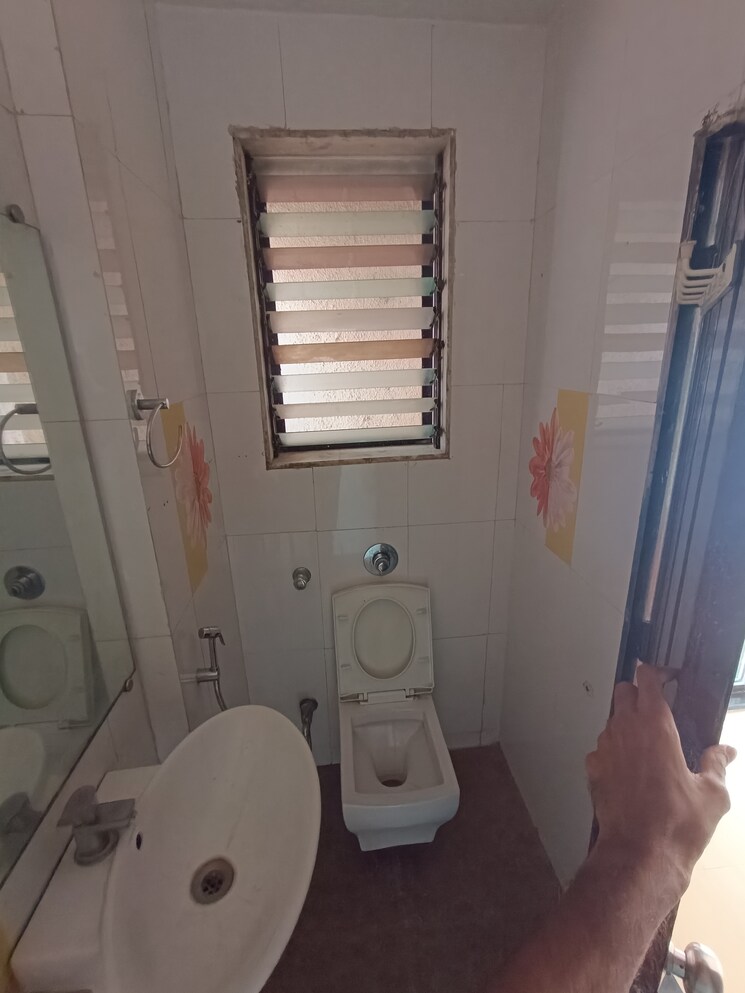 Bathroom, seawoods 2 Bedroom 1200 Sq.Ft. Apartment In Seawoods Navi Mumbai 8629208