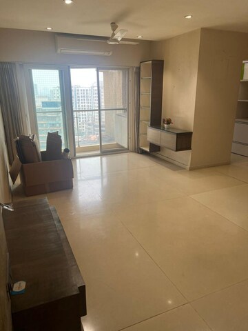Room in 2 BHK Apartment at RNA Continental, Chembur – for Rent