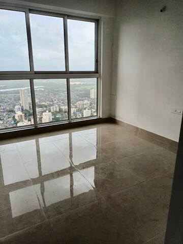 2 BHK Apartment For Rent in LnT Veridian, Powai