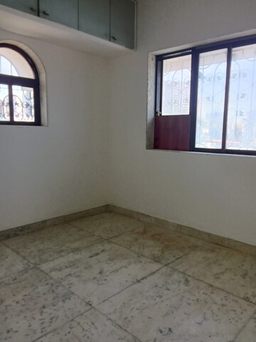 Room in 3 BHK Apartment at Charkop Sector 3 – for Rent