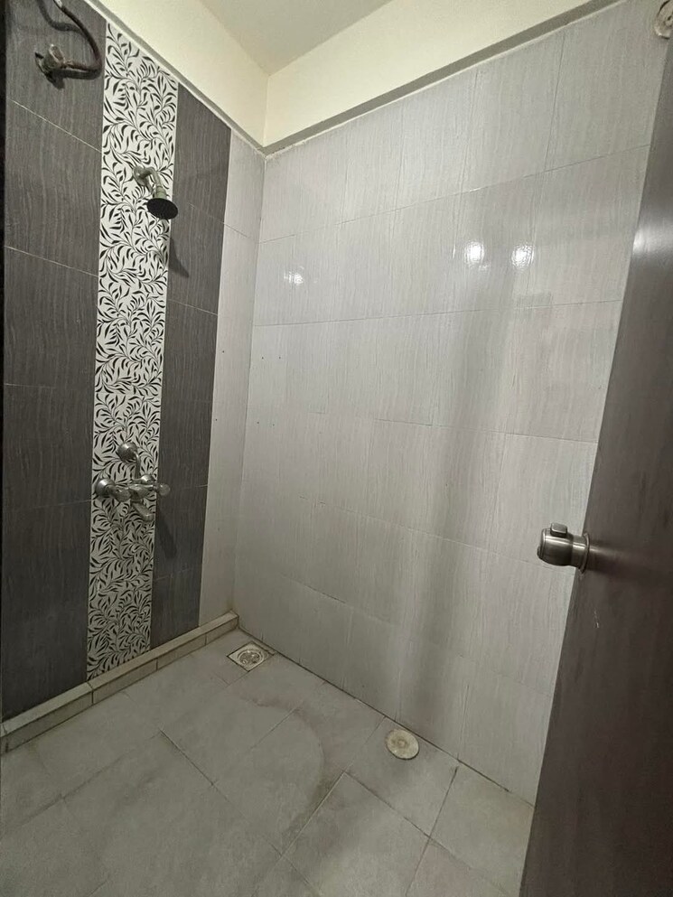Bathroom, madhav-sansar 2 Bedroom 927 Sq.Ft. Apartment In Kalyan West Thane 8629337