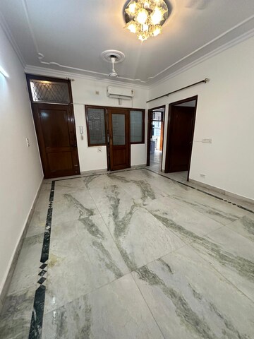 Room in 2 BHK Builder Floor at Lajpat Nagar 4 – for Rent