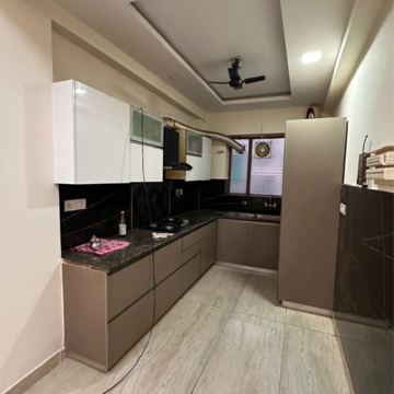 Kitchen in 4 BHK Builder Floor at Green Fields Colony – for Rent