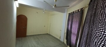 Bedroom in 6 BHK Independent House at Juinagar – for Sale
