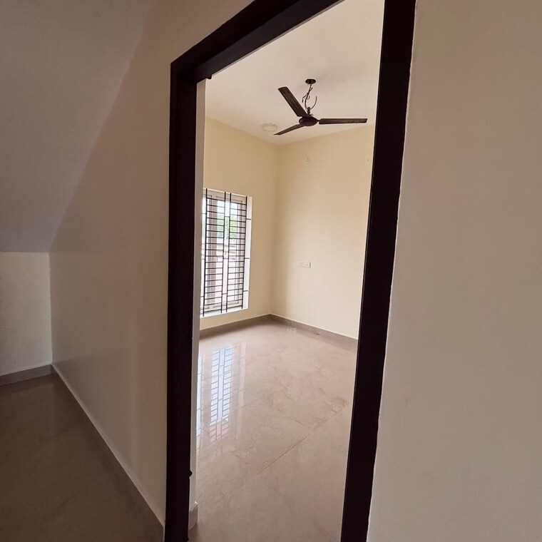 Room, panjappur 2.5 Bedroom 1400 Sq.Ft. Villa In Panjappur Trichy 8629378