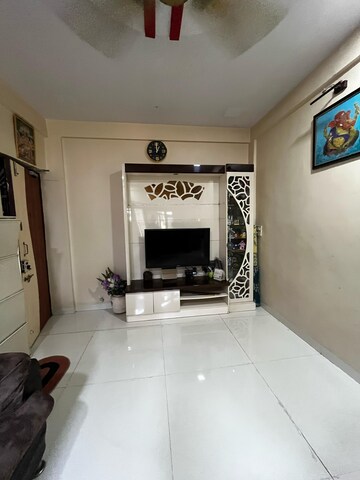 Furnished Amenities in 2 BHK Apartment at Sanpada – for Rent