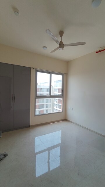2 BHK Apartment For Rent in Piramal Vaikunth, Balkum Pada