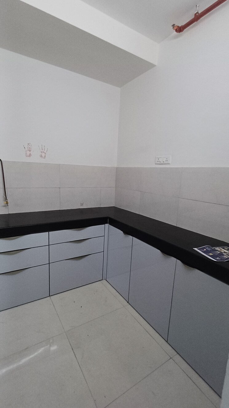 Kitchen, courtyard-by-narang-realty-and-the-wadhwa-group 2 Bedroom 542 Sq.Ft. Apartment In Pokhran Road No Two Thane 8629399