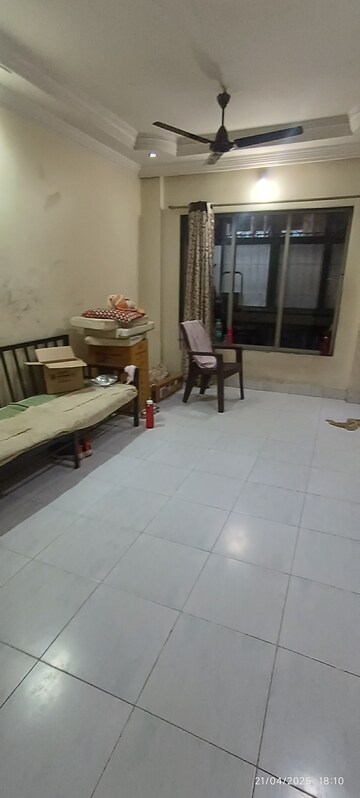 Room in 2 BHK Apartment at Sector 28 Nerul – for Sale