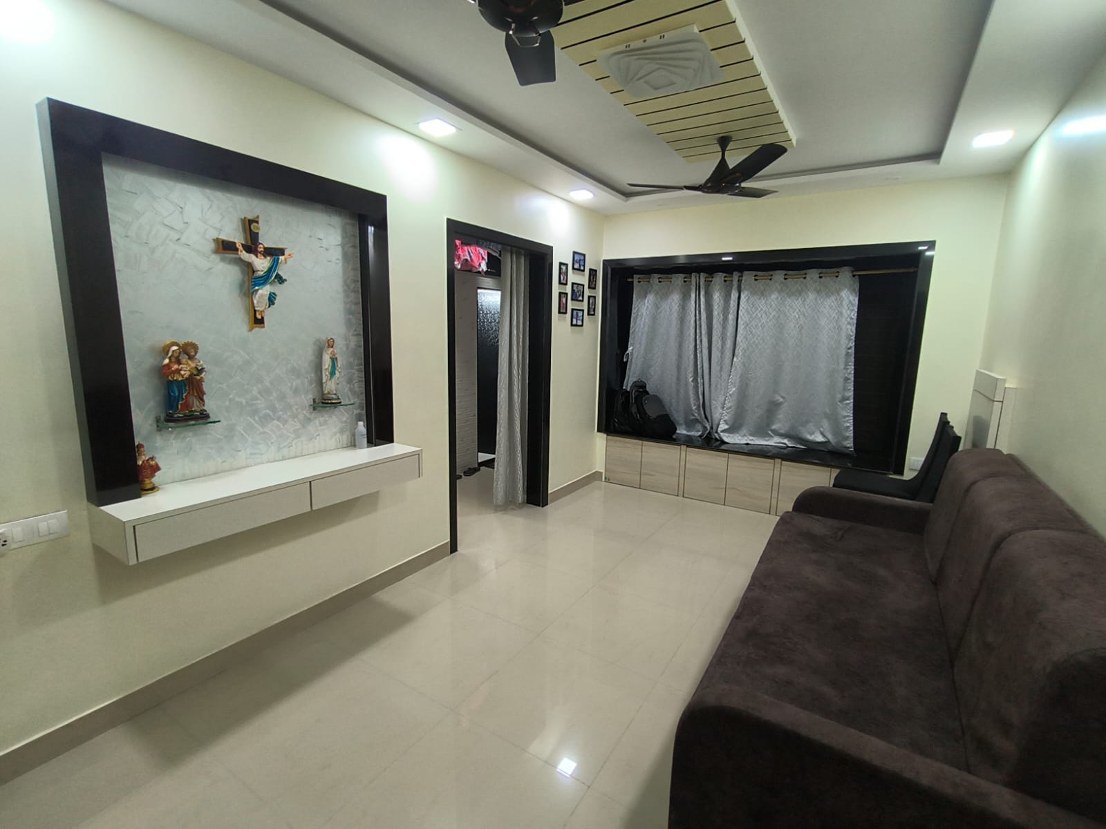 1 BHK + Extra Room Apartment For Sale in Silver Bells CHS