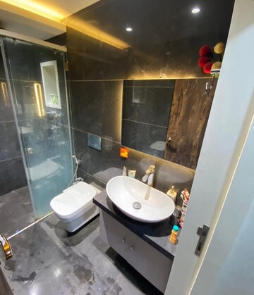 Master Bedroom in 3 BHK Apartment at Neelkanth Heights Shivai Nagar, Shivai Nagar – for Rent