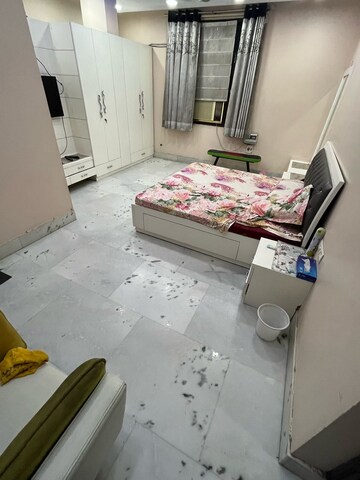 Bedroom in 2 BHK Builder Floor at Old Rajinder Nagar – for Rent