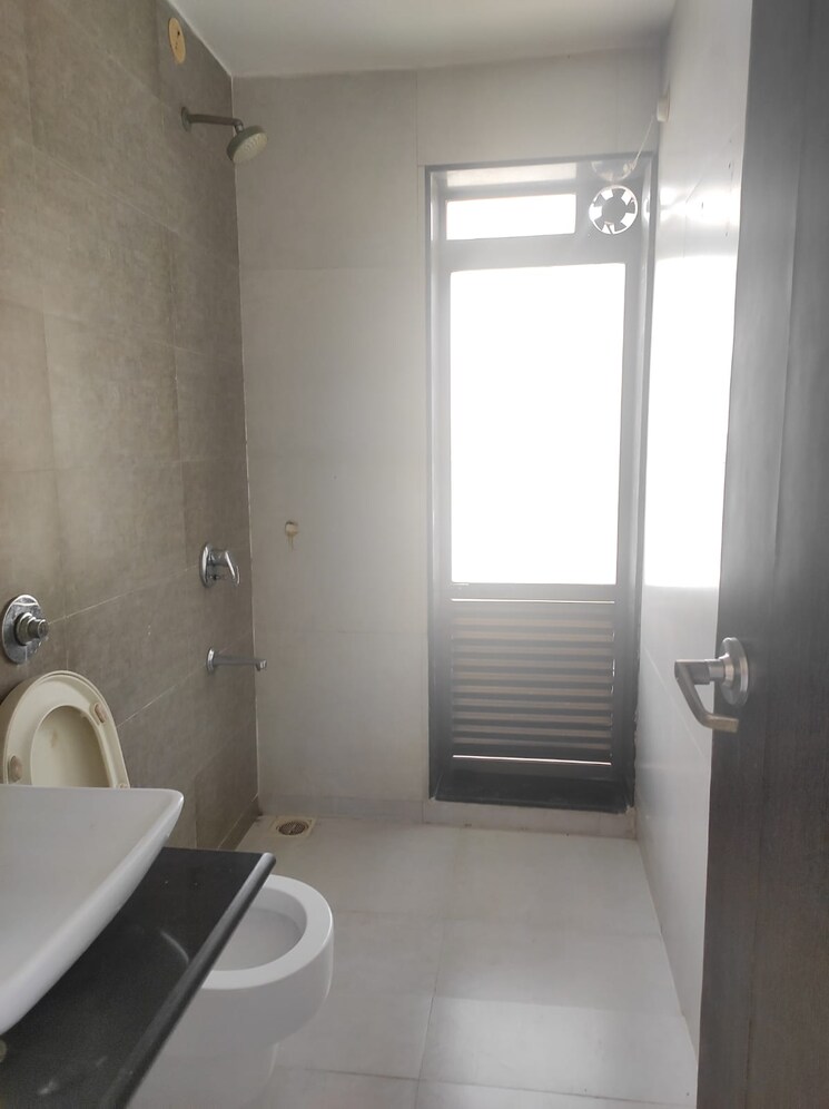 Bathroom, ishwar-ecstasy 3 Bedroom 1850 Sq.Ft. Apartment In Nerul Navi Mumbai 8629483